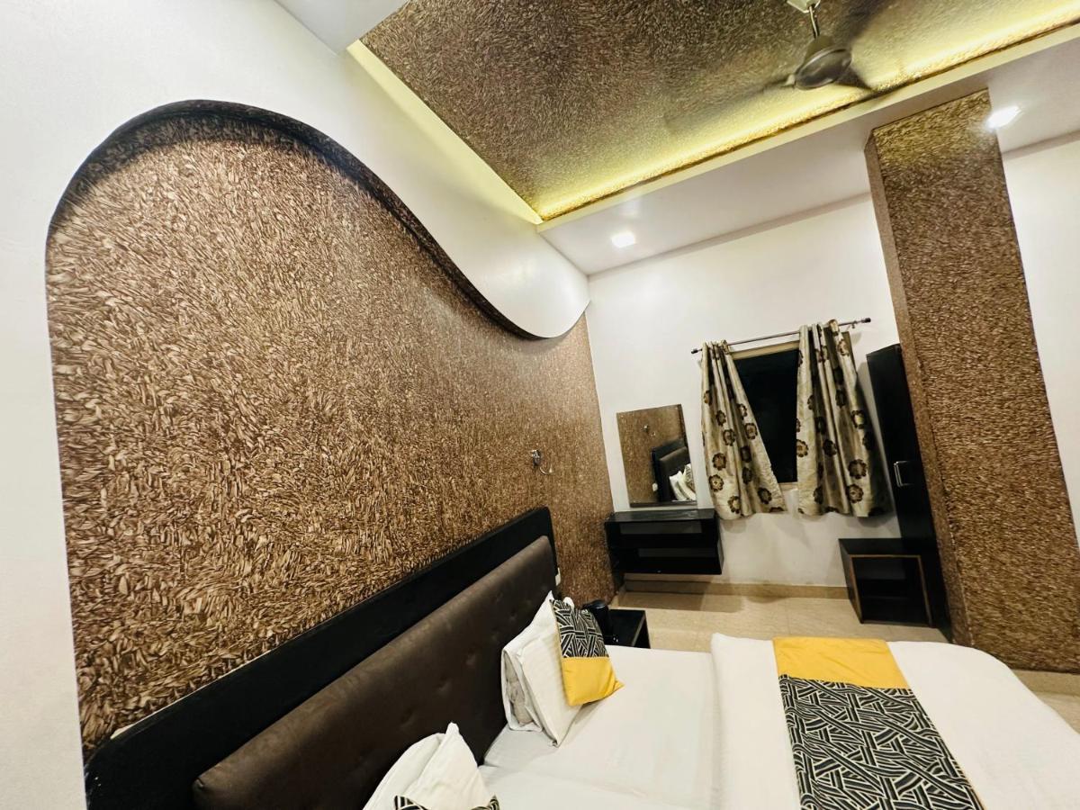 Hotel Deva Inn Varanasi Luaran gambar