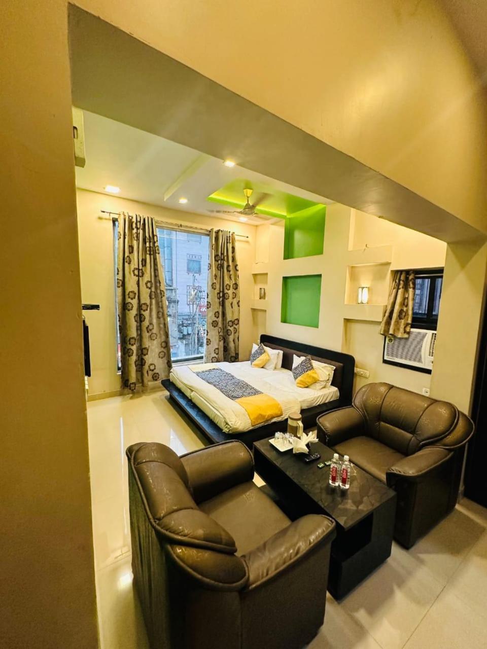Hotel Deva Inn Varanasi Luaran gambar