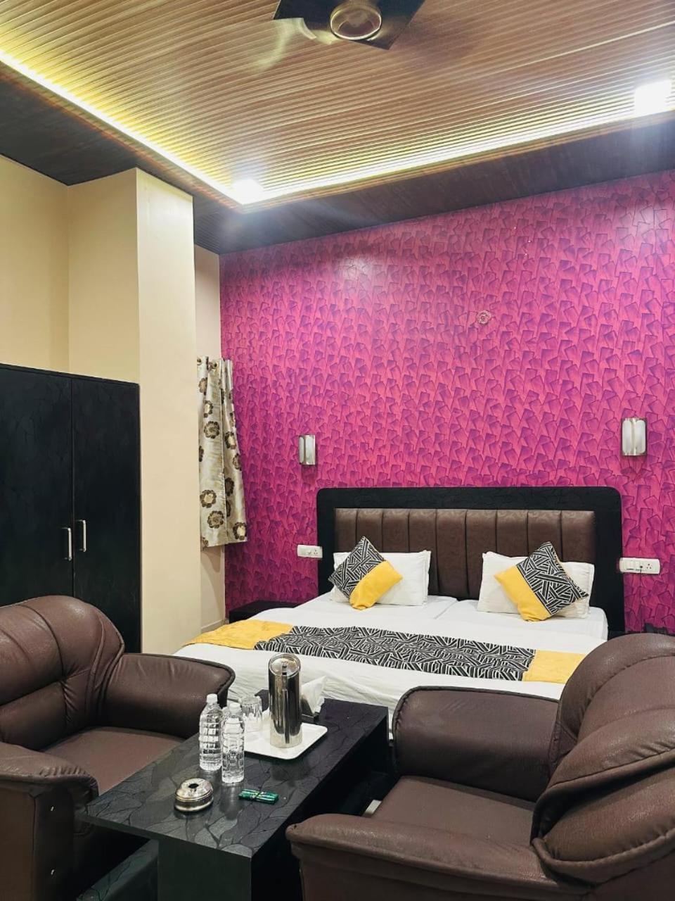Hotel Deva Inn Varanasi Luaran gambar