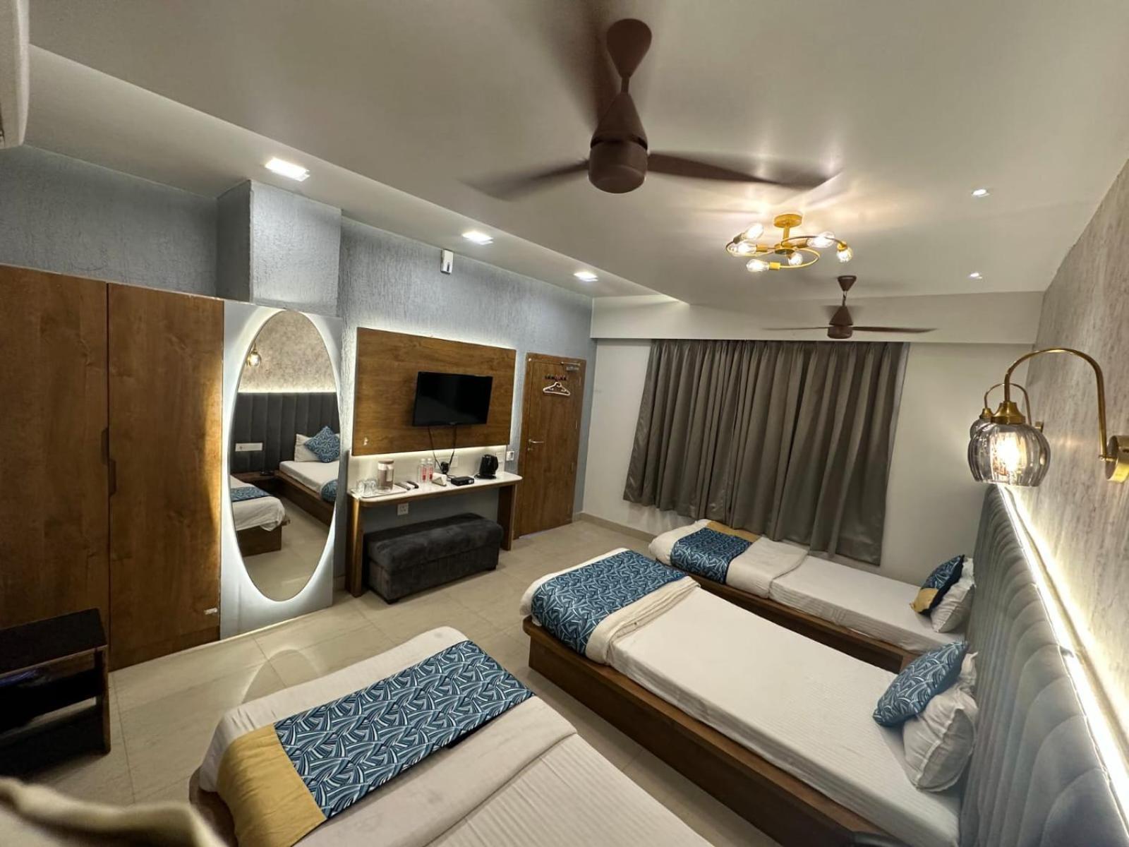 Hotel Deva Inn Varanasi Luaran gambar