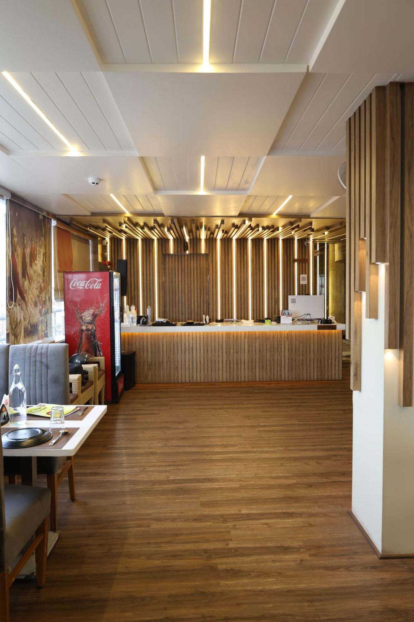 Hotel Deva Inn Varanasi Luaran gambar