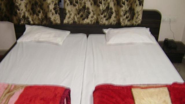 Hotel Deva Inn Varanasi Luaran gambar